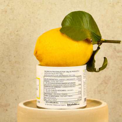 Salt flowers with lemon